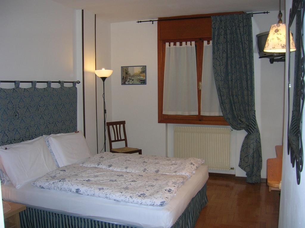 Hotel La Caminatha Val di Zoldo Habitación foto
